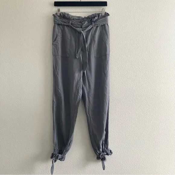 Alice + Olivia Gray High-Waisted Pants - Picture 4 of 16